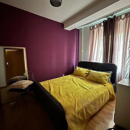 Daire Lovely 1-bedroom In The Bohemian Center *