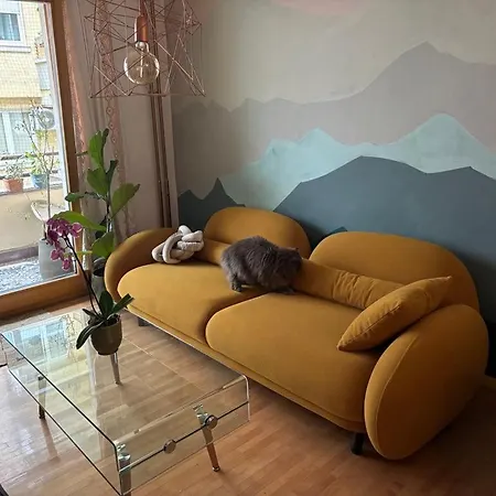 Daire Lovely 1-bedroom In The Bohemian Center Üsküp