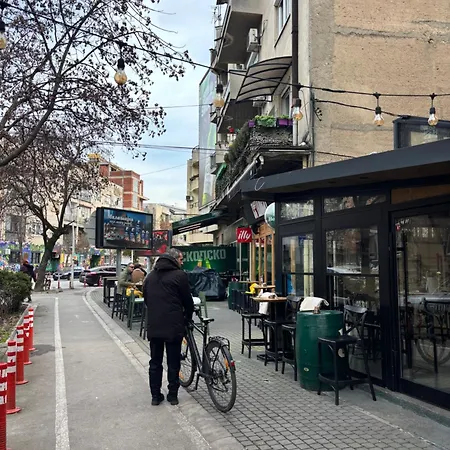 Central, Connected & Stylish *